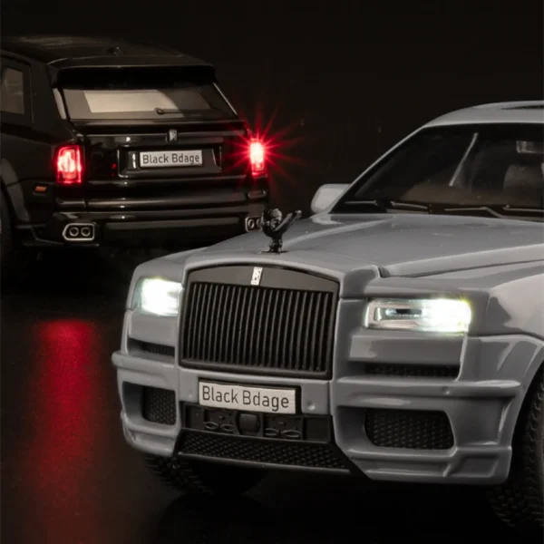 1:32 Rolls Royce Cullinan SUV Diecast Model with Sound & Light - Image 5