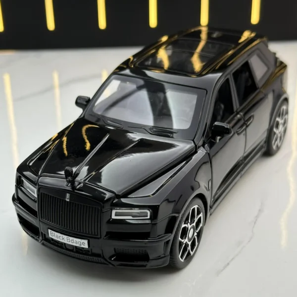 1:32 Rolls Royce Cullinan SUV Diecast Model with Sound & Light